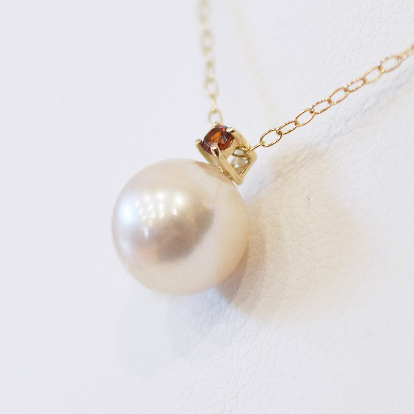 Hanadama rank White pink 8mm - 9.5mm Birthstone Garnet 10K pendant necklace Akoya Pearl Real Japan Seawater pearl