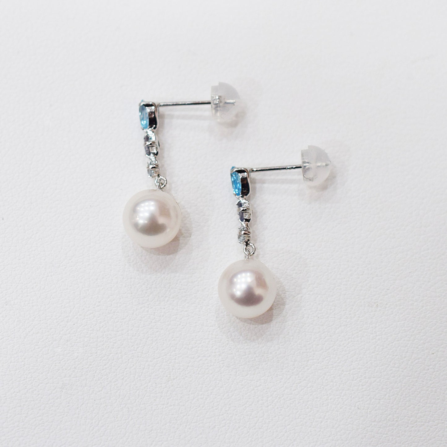 Hanadama rank Whitepink 7.5mm - 8.5mm K14WG Earrings Semi-precious stone Japan Blue topaz Iolite 00041