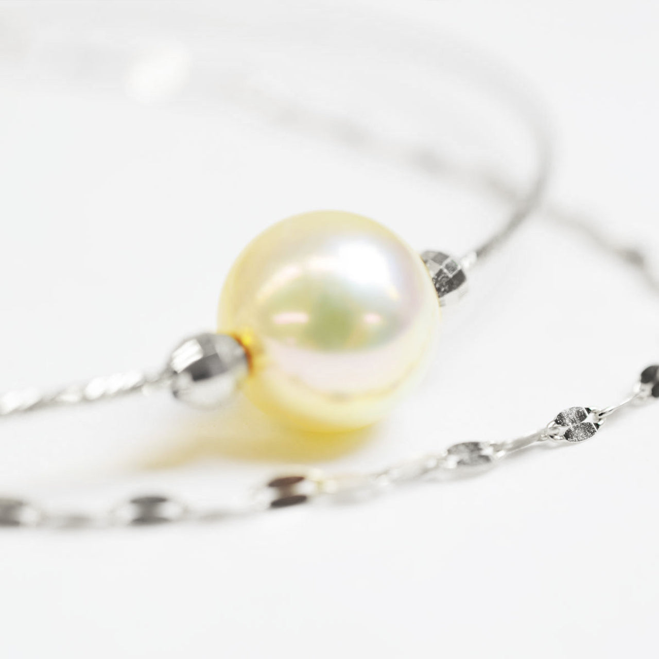White pink 9mm - 9.5mm Akoya Pearl Cuff Bracelet Japan jewelry 18K 18KYG 18KWG Japanese reenspearl