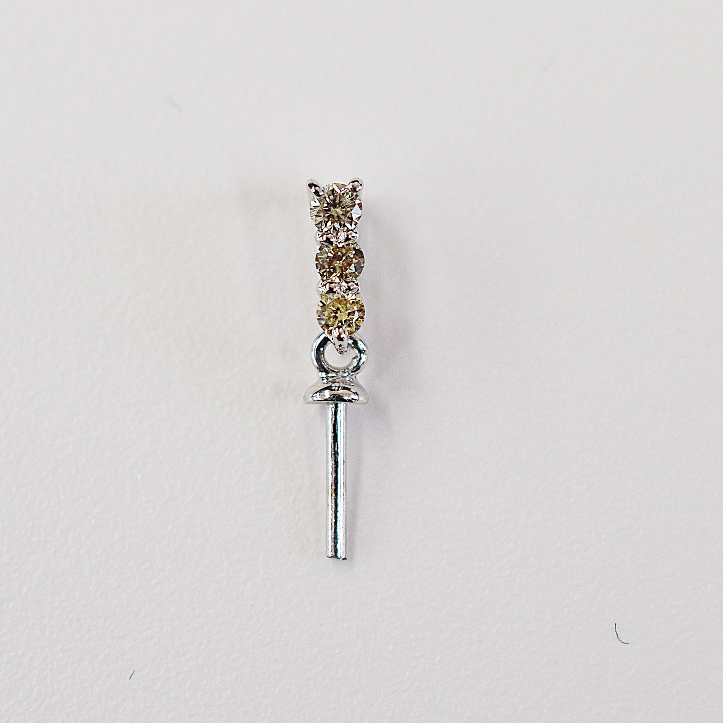 Only metal fittings 0.06ct K18WG Diamond Pendant top SIK00042