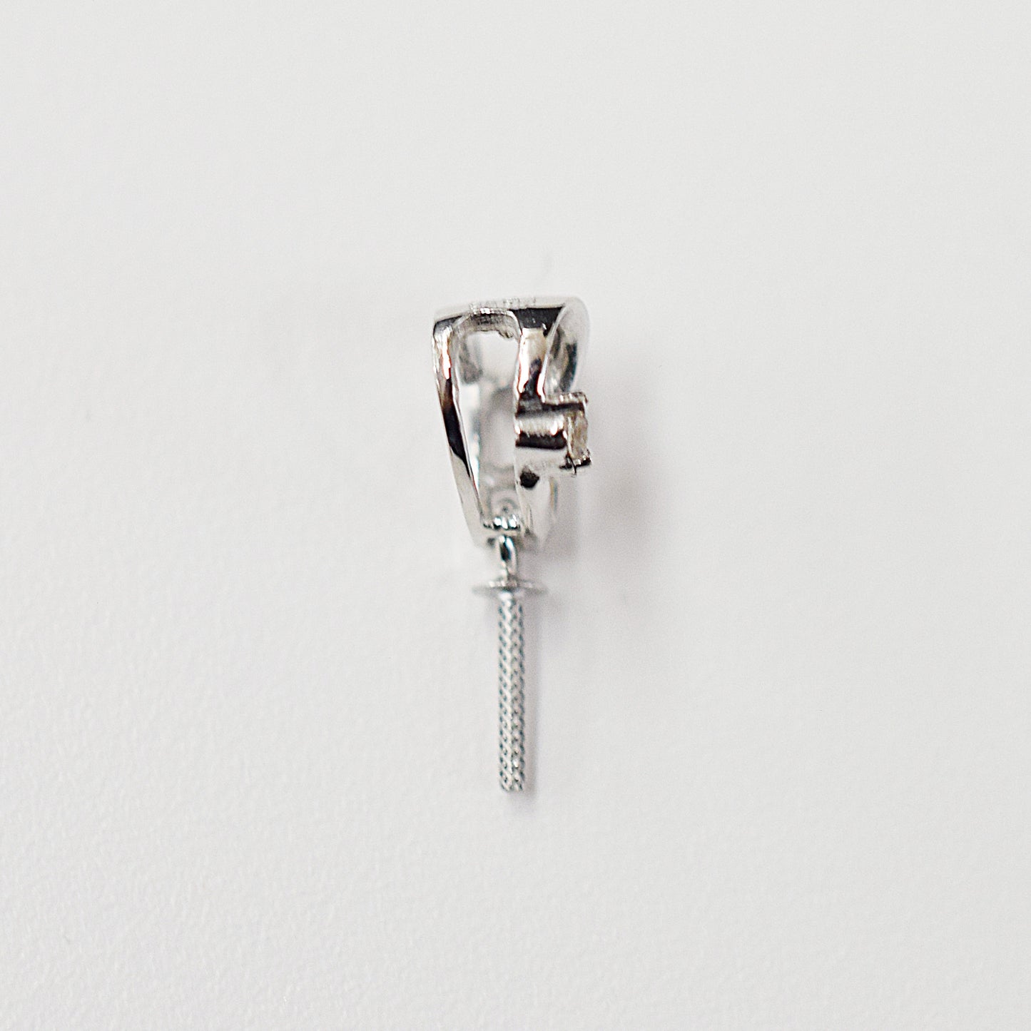 Only metal fittings 0.01ct K18WG Diamond Pendant top SIK00031