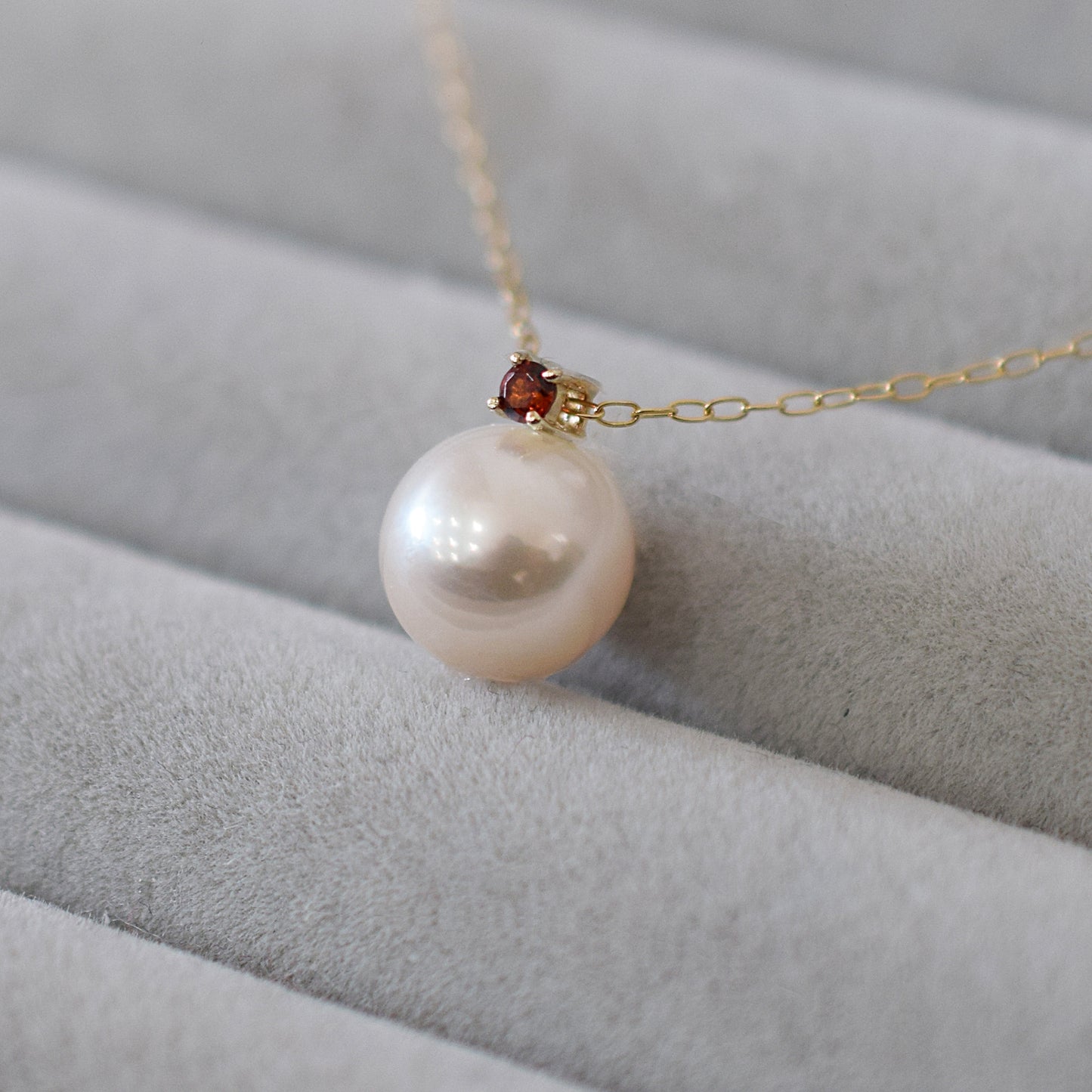 Hanadama rank White pink 8mm - 9.5mm Birthstone Garnet 10K pendant necklace Akoya Pearl Real Japan Seawater pearl