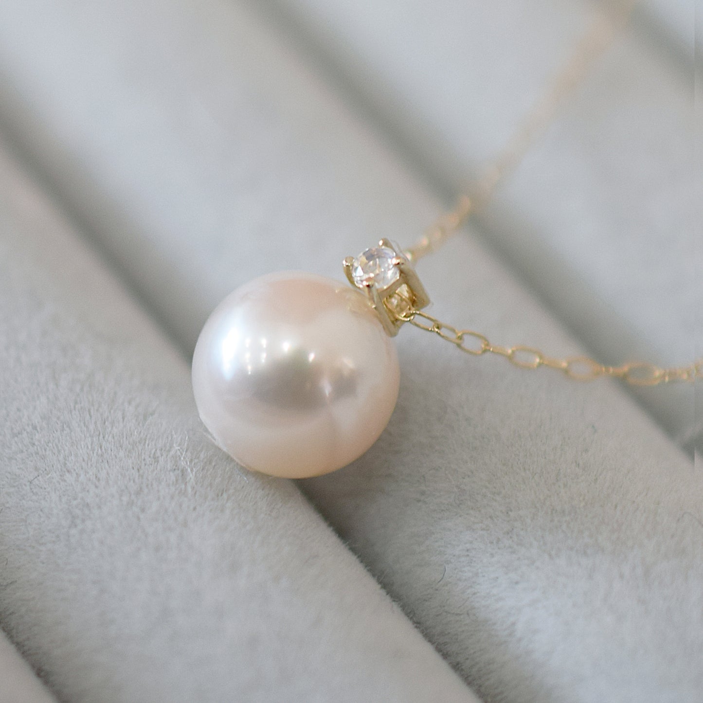 Hanadama rank White pink 8mm - 9.5mm Birthstone Moonstone 10K pendant necklace Akoya Pearl Real Japan Seawater pearl