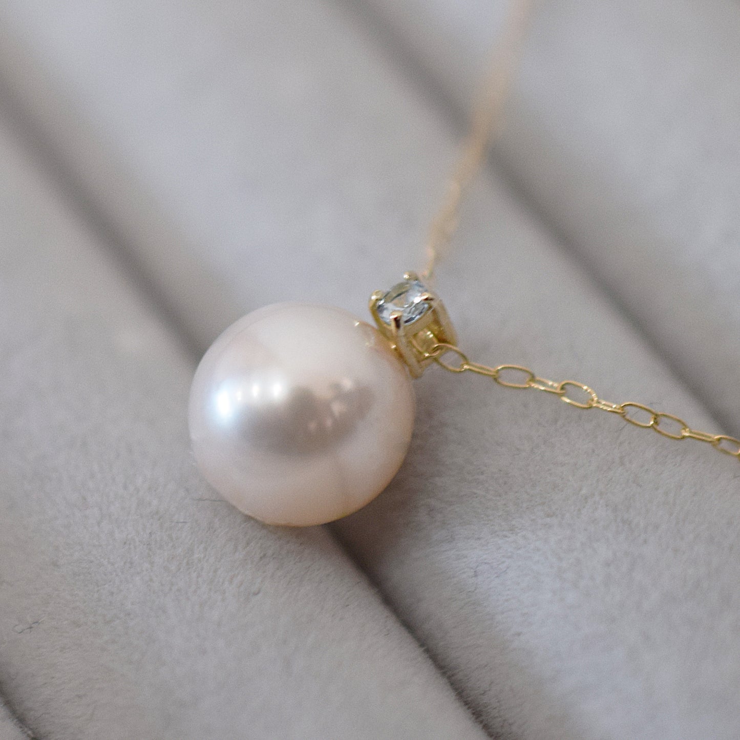 Hanadama rank White pink 8mm - 9.5mm Birthstone Aquamarine 10K pendant necklace Akoya Pearl Real Japan Seawater pearl