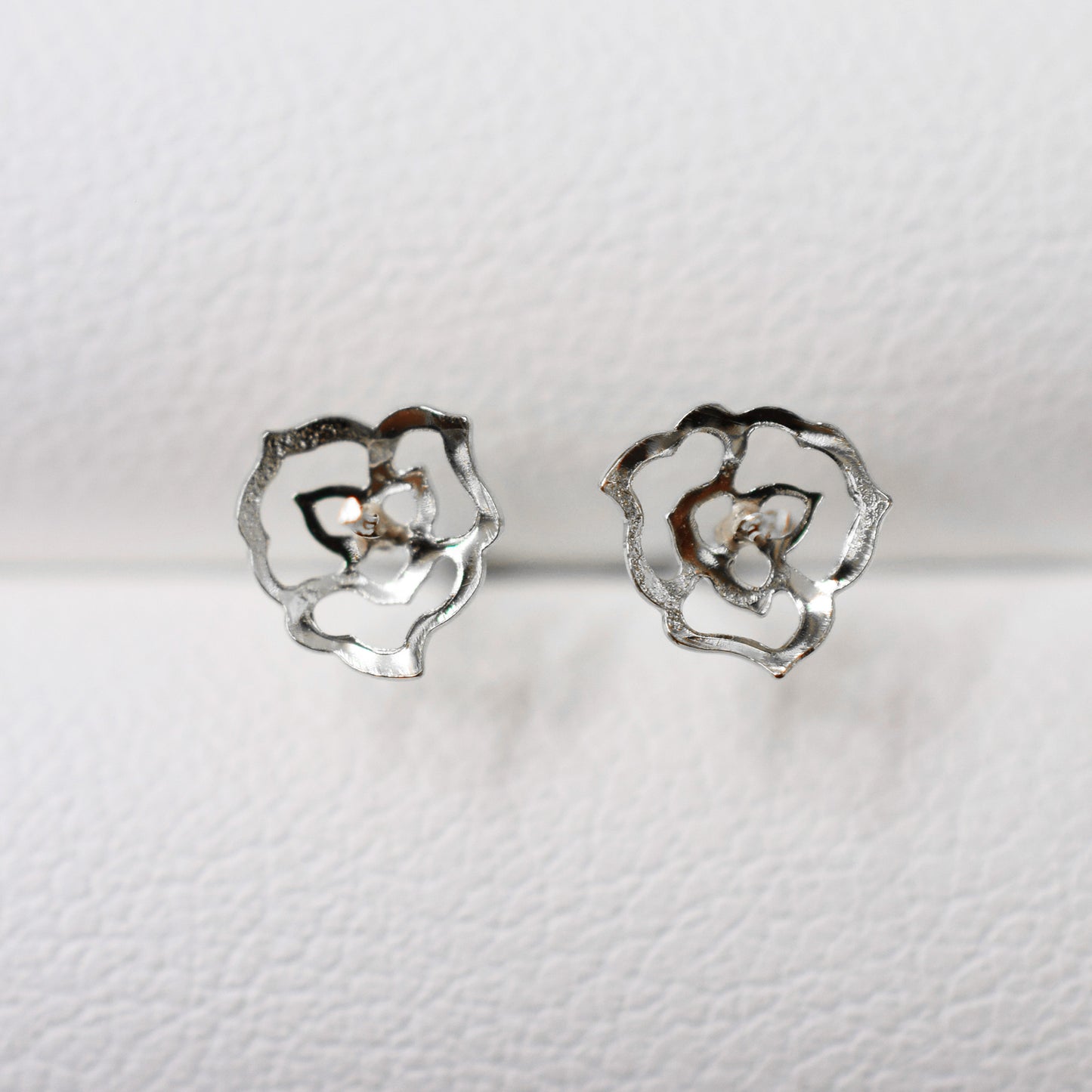 Only metal fittings K14WG stud earring Metal fitting Recommended for pearls 5mm - 8mm