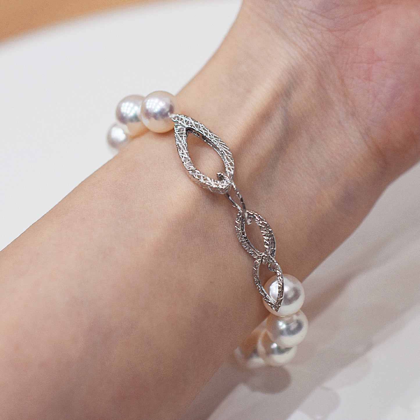 <SALE> Limited to actual item 9mm - 9.5mm White pink Semi - round SV925 19.5cm 7.67inch Akoya Pearl Bracelet From Japan AkoyaPearl Japanese