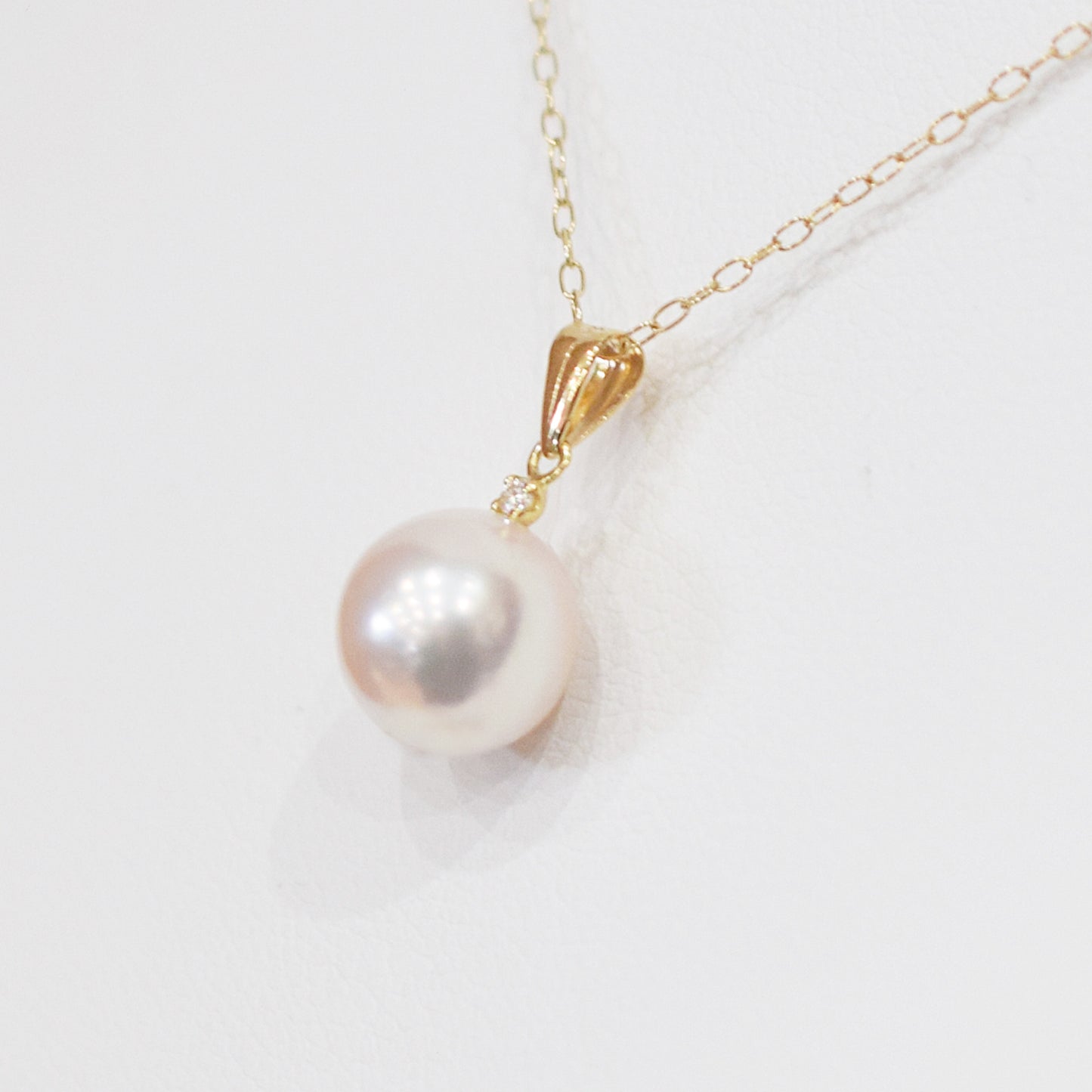 【K18YG / K18WG】Hanadama rank White pink 8mm - 9.5mm pendant necklace Akoya Pearl diamond 0.01ct Real Japan Seawater pearl reenspearl akoyapearl