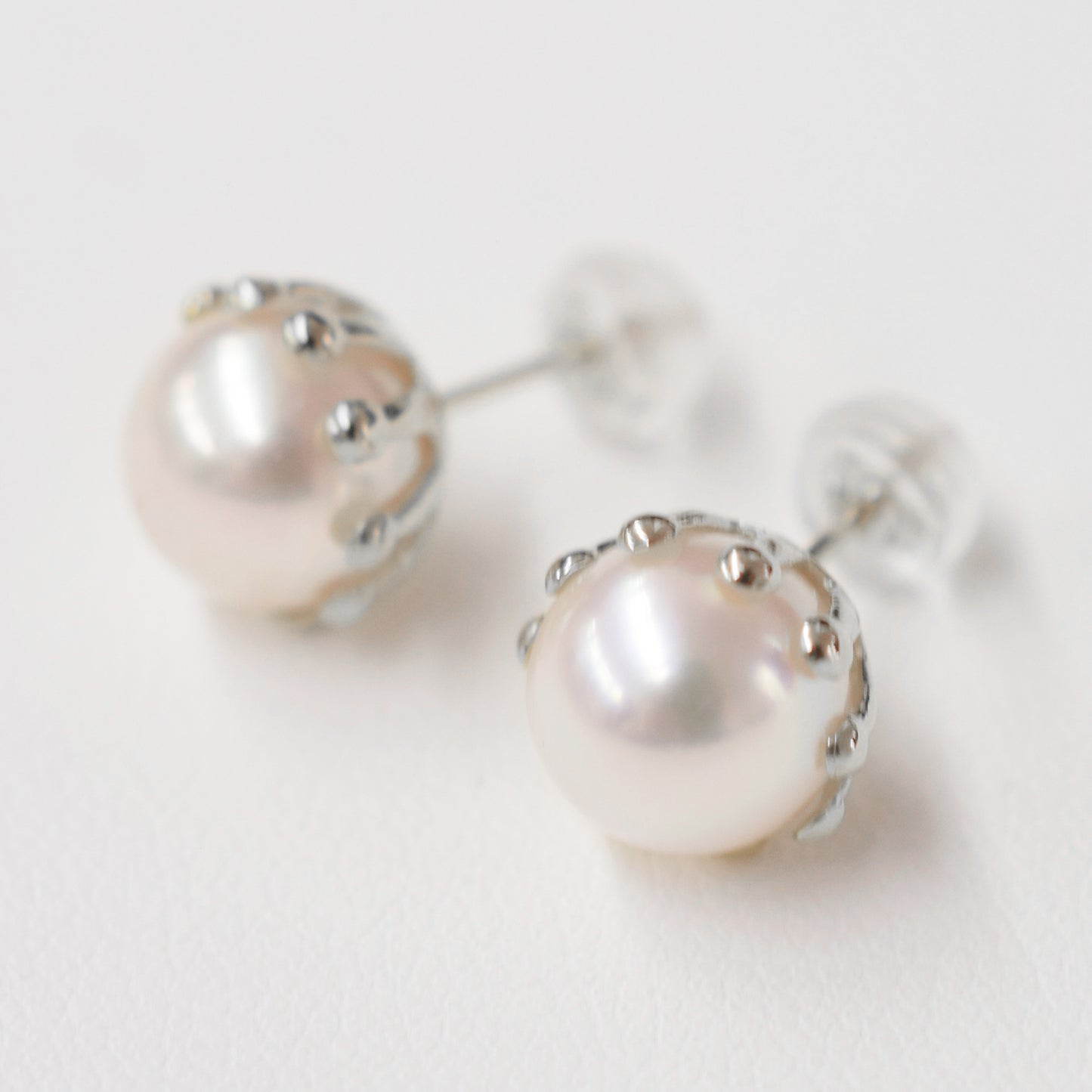 【K18YG / K14WG】 Hanadama rank White pink 8mm - 8.5mm Sea Real Akoya Pearl Earring Japan 1pair Japanese reenspearl birthday