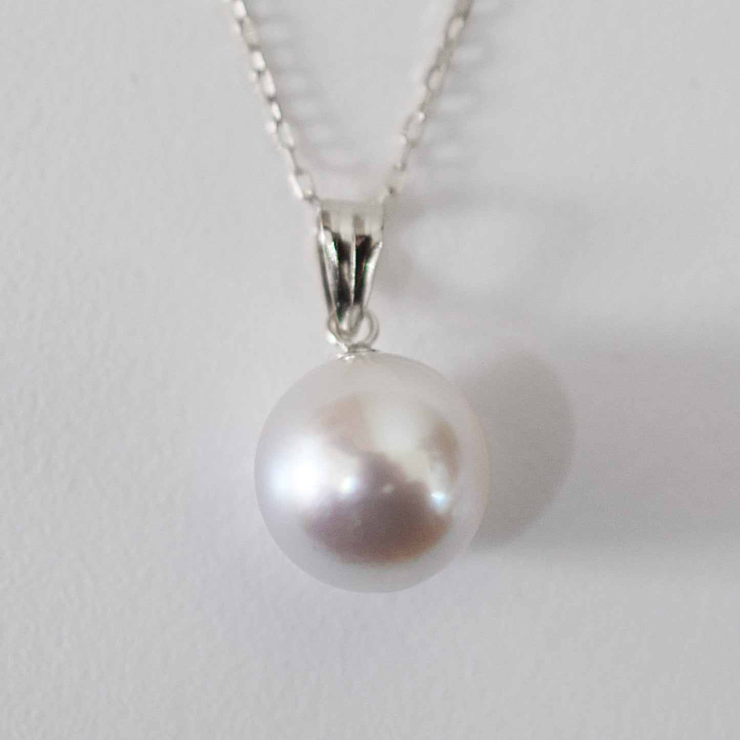 【K18YG / K18WG】Ultra Rare Natural 8mm - 9mm Madama rank Akoya Pearl Japan Akoyapearl Pendant Necklace birthday あこや 真珠 日本