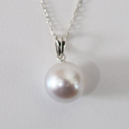 【K18YG / K18WG】Ultra Rare Natural 8mm - 9mm Madama rank Akoya Pearl Japan Akoyapearl Pendant Necklace birthday あこや 真珠 日本