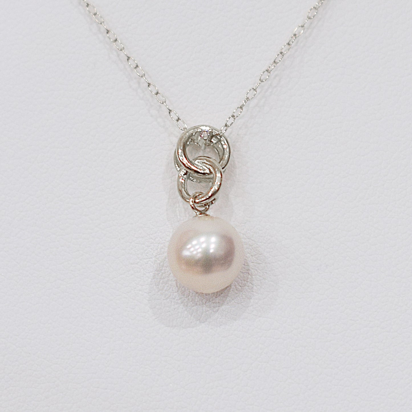 【K18YG / K18WG】Hanadama rank White pink 8mm - 9.5mm Diamond pendant necklace Akoya Pearl Real Japan Seawater pearl