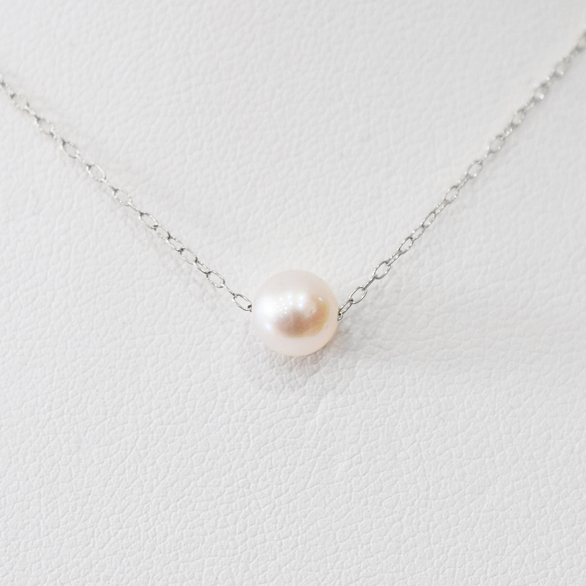 【K10 / K18】Rare White pink 5.5mm - 6.5mm Seawater Real Akoya Pearl necklace AkoyaPearl Japan あこや 真珠