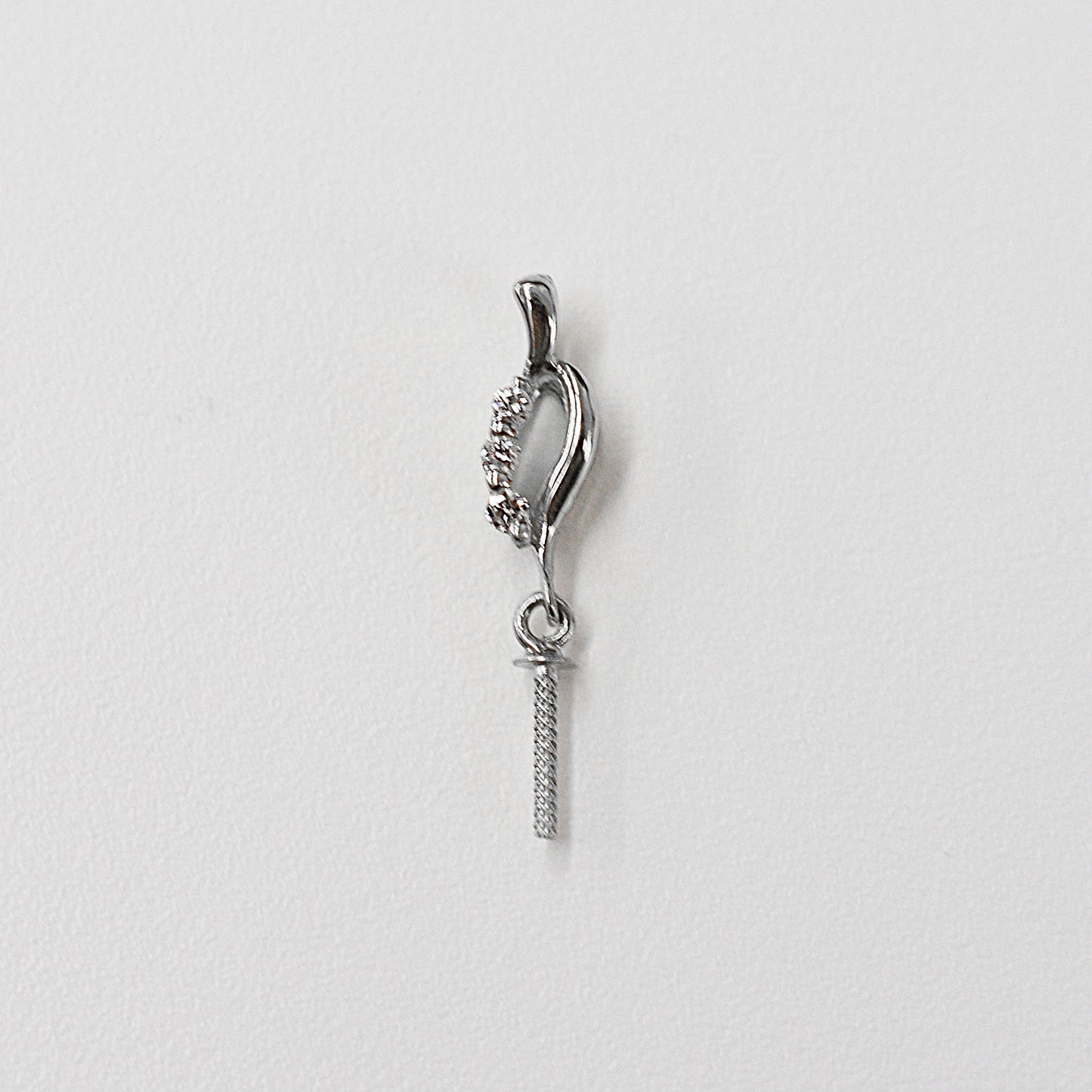 Only metal fittings 0.02ct K18WG Diamond Pendant top SIK00031