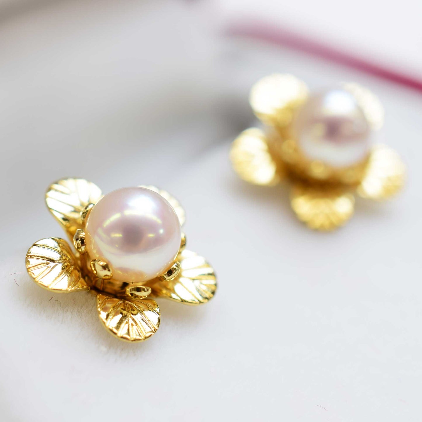 Rare White pink 5mm - 6mm Sea Real Akoya Pearl Earring K18YG Yellow Gold Plated Japan 1pair Japanese reenspearl birthday