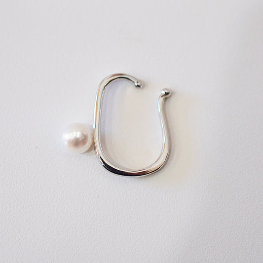 【SV】Hanadama rank White pink 5.5mm - 8mm akoya pearl Ear Cuff Seawater Japan Japanese 真珠 あこや