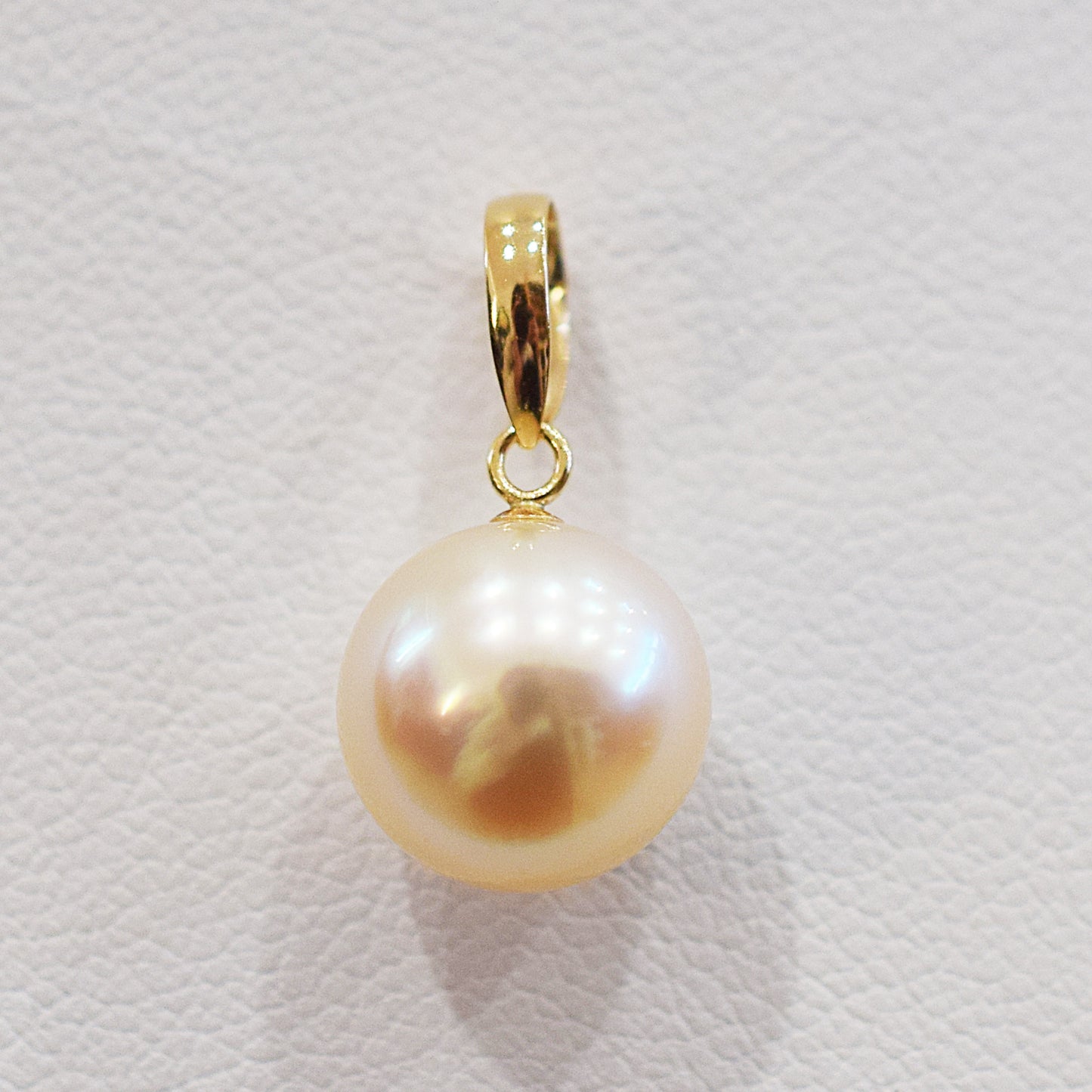 <SALE> Limited to actual item 9.7mm Only penrant top Natural color Seawater Real Japanese akoya Pearl 18K Japan birthday あこや 真珠