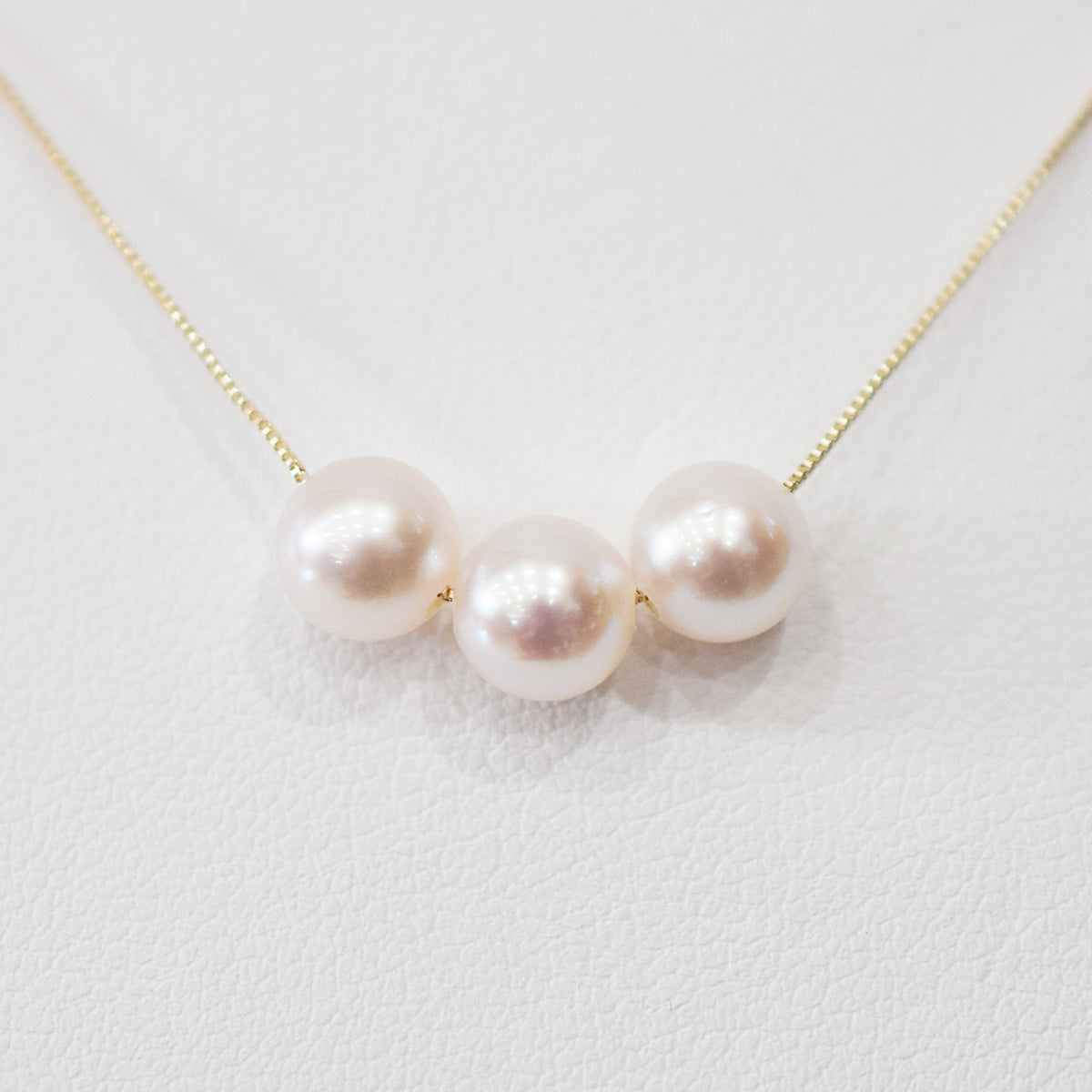 【K10 / K18】Rare White pink 5.5mm - 6.5mm Seawater Real 3pc Akoya Pearl necklace AkoyaPearl Japan あこや 真珠