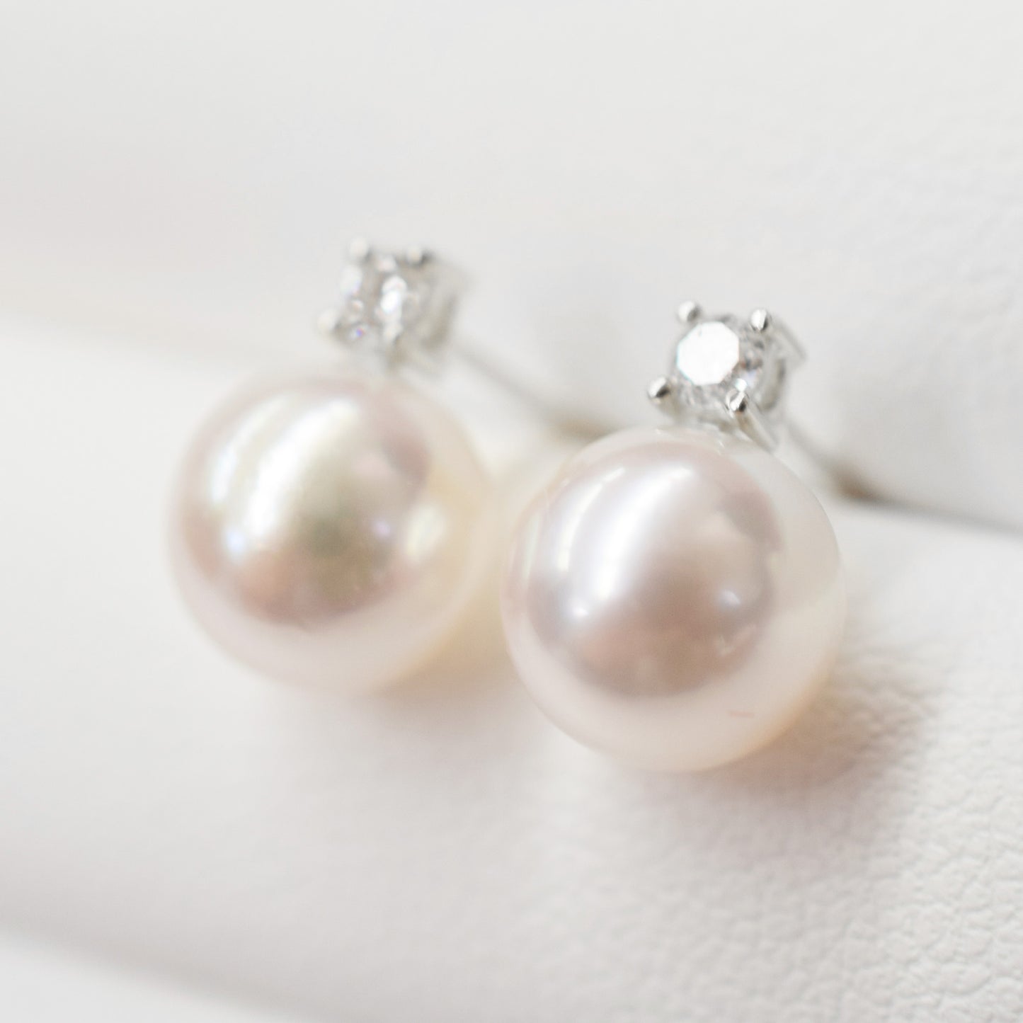 【K18YG / K18WG】Hanadama rank 7.5mm - 8.5mm White pink Diamond 0.05ct Earrings Real Akoya Pearl Japan Akoyapearl あこや 真珠 日本