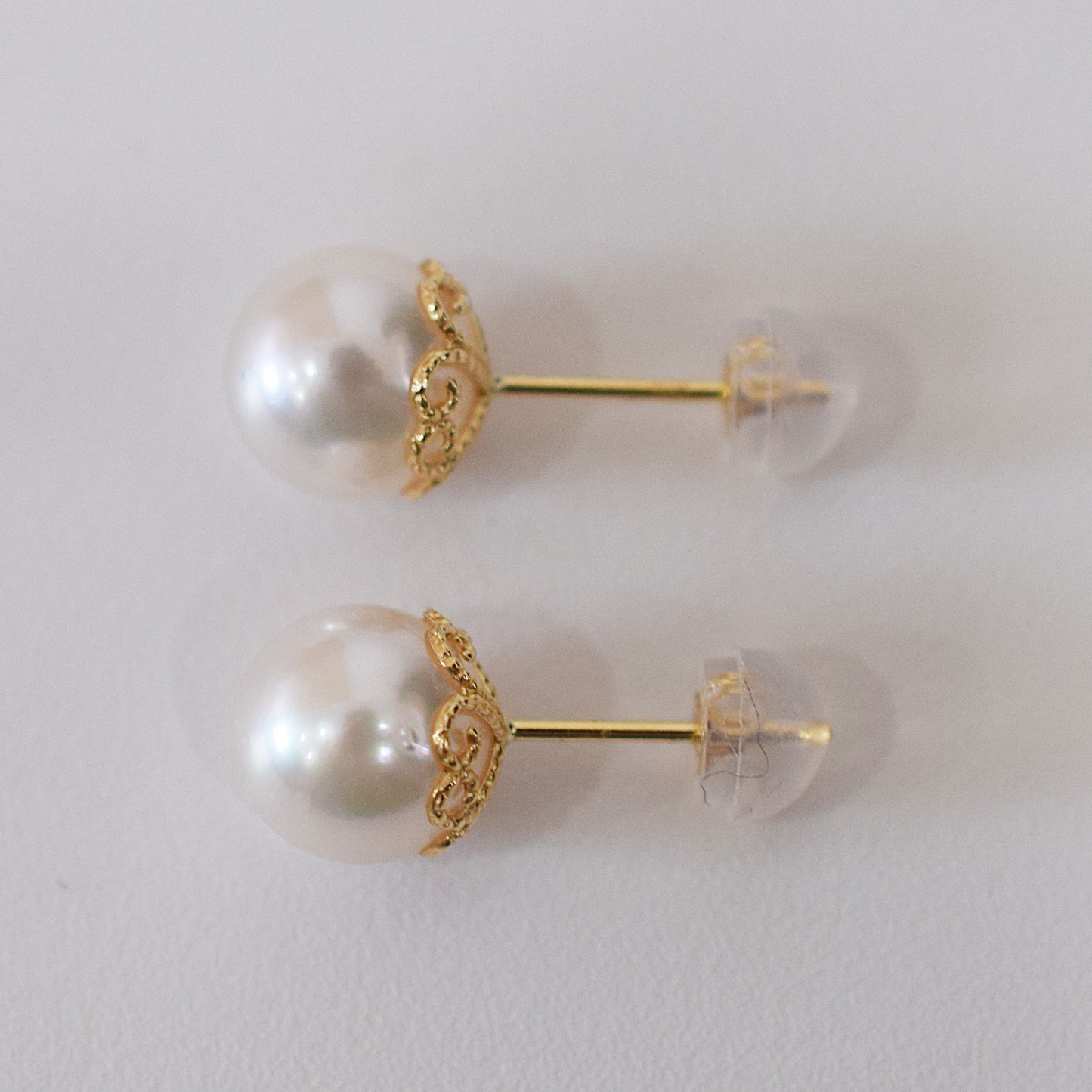 <SALE> Limited to actual item White pink 7.5mm - 8mm Seawater Akoya Pearl Stud Earrings 18K From Japan Japanese akoyapearl reenspearl