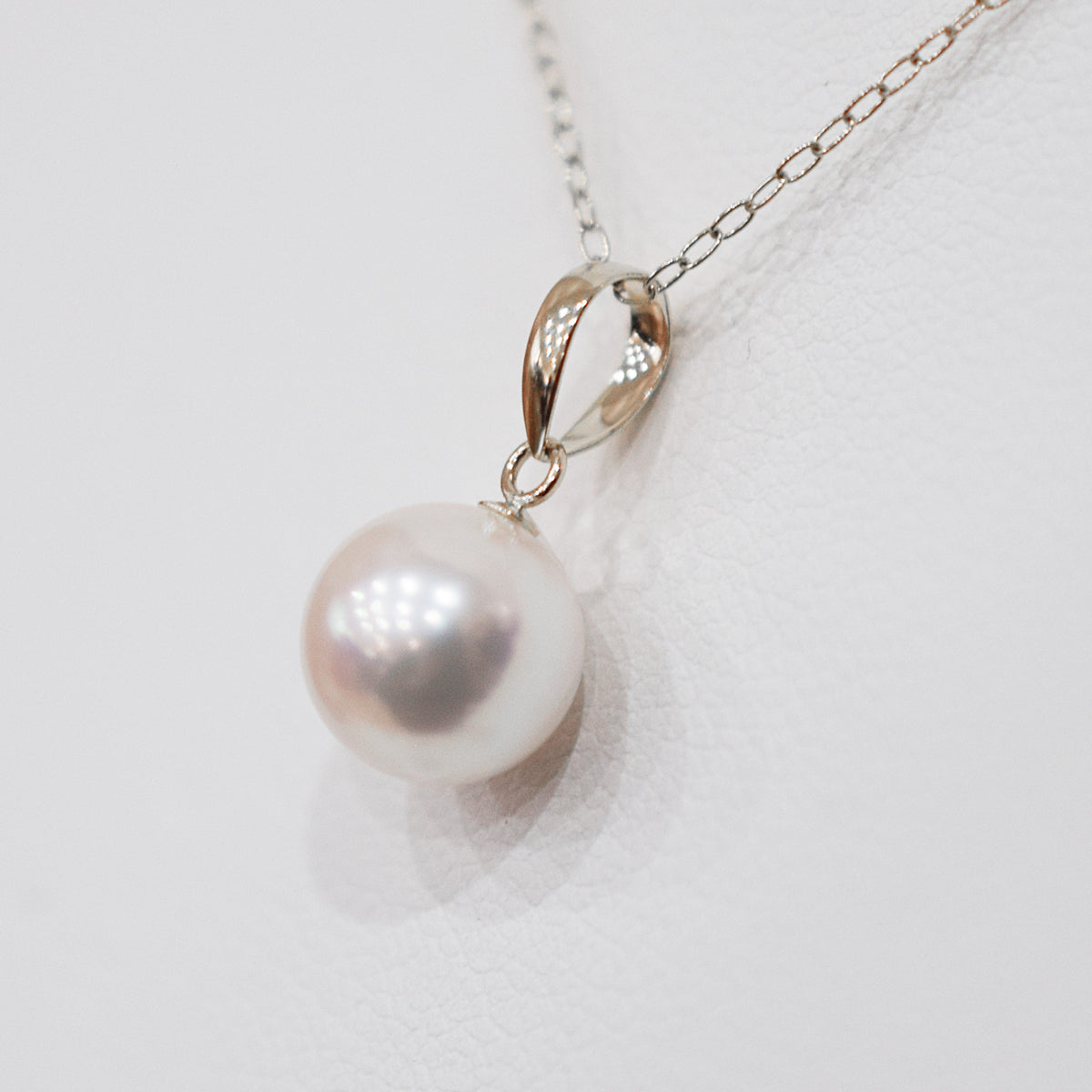 【K18YG / K18WG】Tennyo color White pink 8mm - 8.5mm pendant necklace Akoya Pearl Real Japan Seawater pearl reenspearl akoyapearl