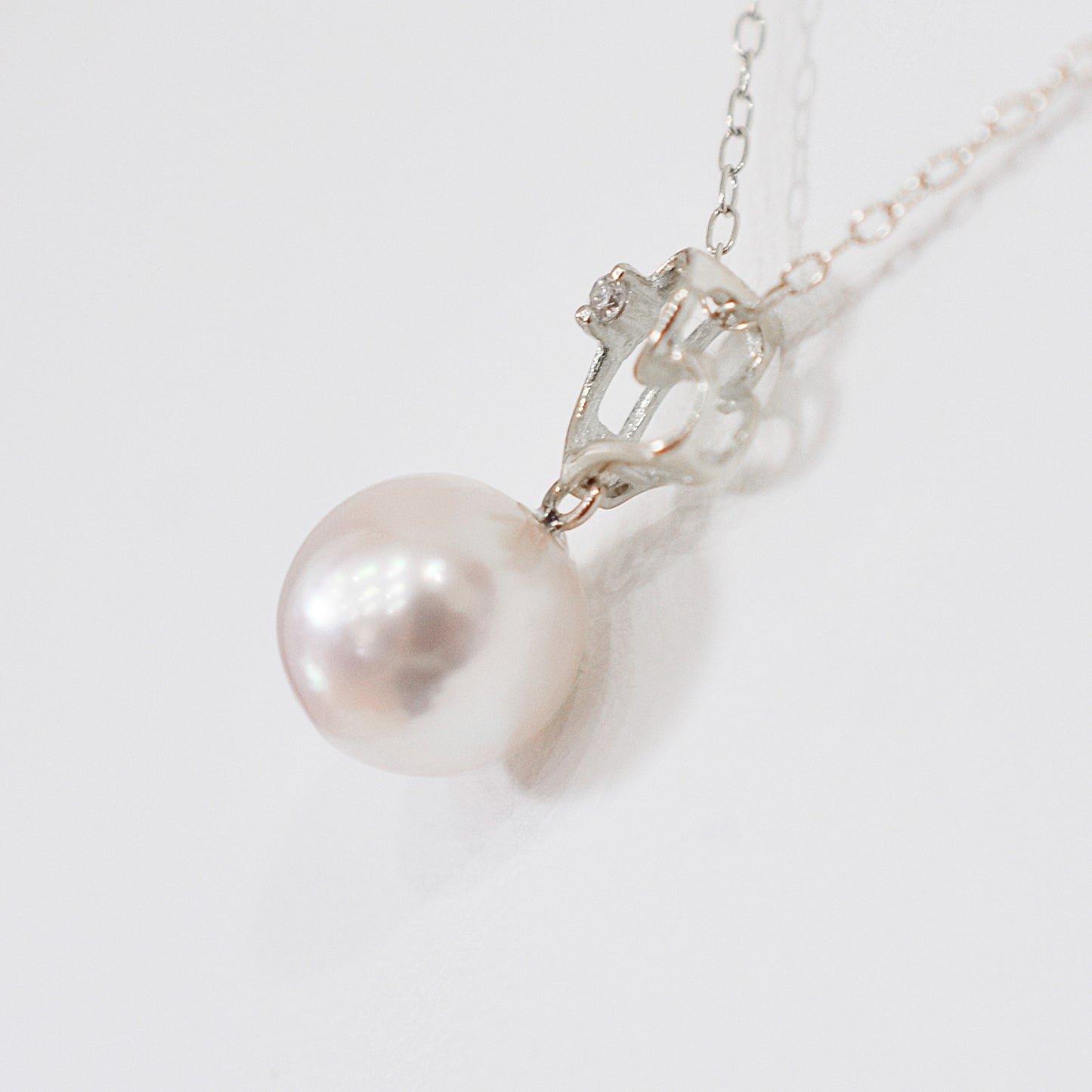 【K18YG / K18WG】Hanadama rank White pink 8mm - 9.5mm Diamond pendant necklace Akoya Pearl Real Japan Seawater pearl