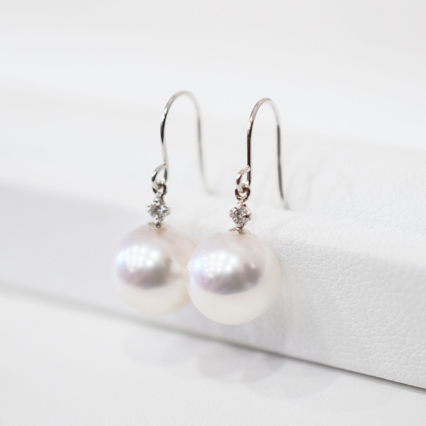 【K18YG / K14WG】Hanadama rank Whitepink 7.5mm - 8.5mm Earring Diamond 0.02ct Seawater Real Akoya Pearl Japan anniversary Japanese Wedding あこや 真珠