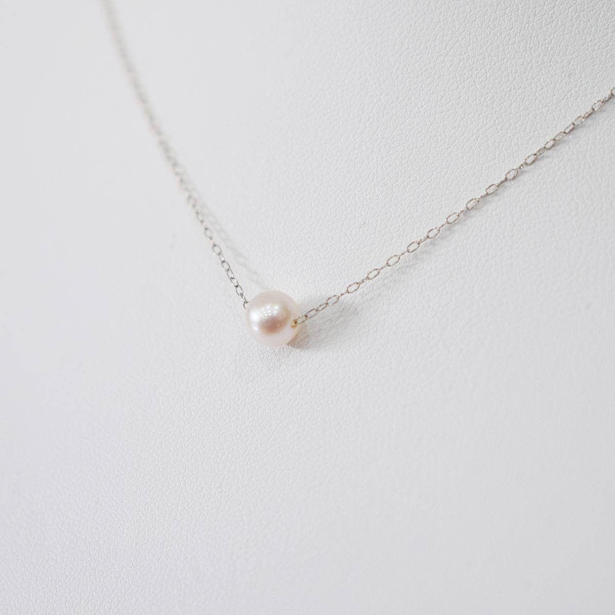 【K10 / K18】Rare White pink 5.5mm - 6.5mm Seawater Real Akoya Pearl necklace AkoyaPearl Japan あこや 真珠