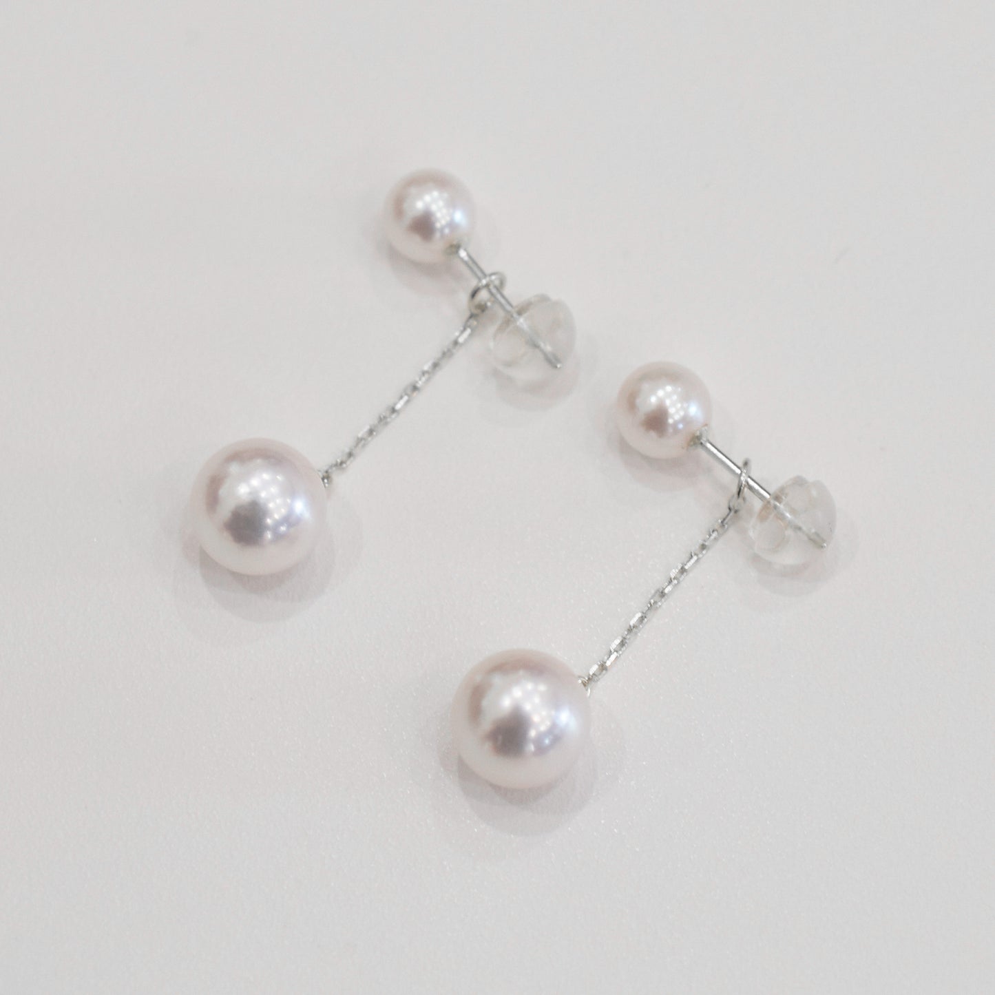 【K18YG / K14WG】 Rare White Pink 5.5mm × 8mm earrings Real Seawater Akoya Pearl Japan reenspearl Akoyapearl both ears japanese あこや 真珠