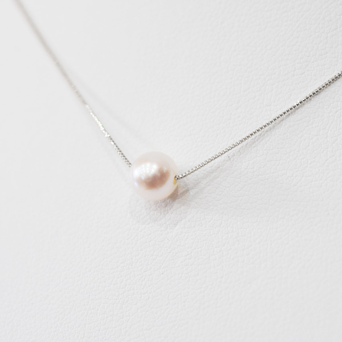 【K10 / K18】Rare White pink 5.5mm - 6.5mm Seawater Real Akoya Pearl necklace AkoyaPearl Japan あこや 真珠
