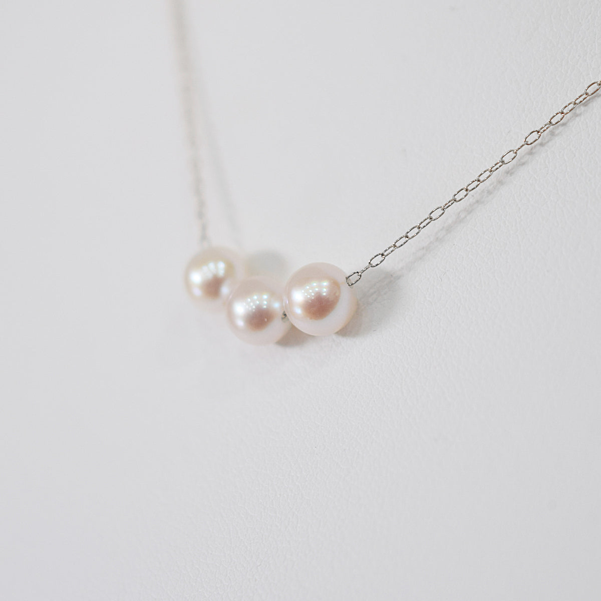 【 K10 / K18 】Rare White pink 5.5mm - 6.5mm Seawater Real Akoya Pearl 3pc necklace AkoyaPearl Japan あこや 真珠