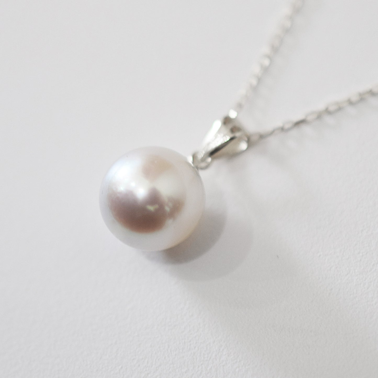 【K18YG / K18WG】Ultra Rare Natural 8mm - 9mm Madama rank Akoya Pearl Japan Akoyapearl Pendant Necklace birthday あこや 真珠 日本