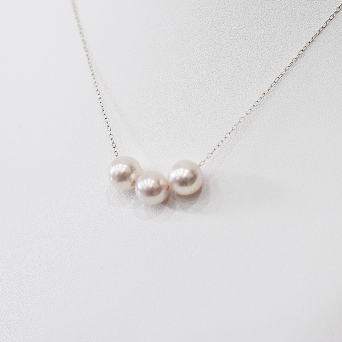 【K10 / K18】Rare White pink 7.5mm - 8.5mm Seawater Real Akoya Pearl 3pc necklace AkoyaPearl Japan あこや 真珠