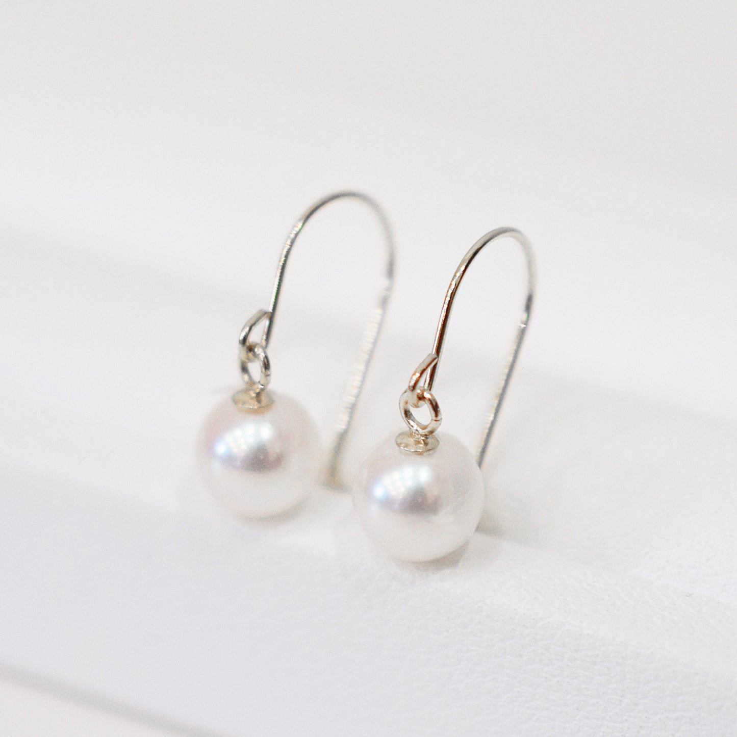 【K10 / K14 / K18】Hanadama rank White pink 5.5mm - 6mm Hook earrings Seawater Real Akoya Pearl Japan anniversary Earring Japanese Wedding Ssize 日本 天草