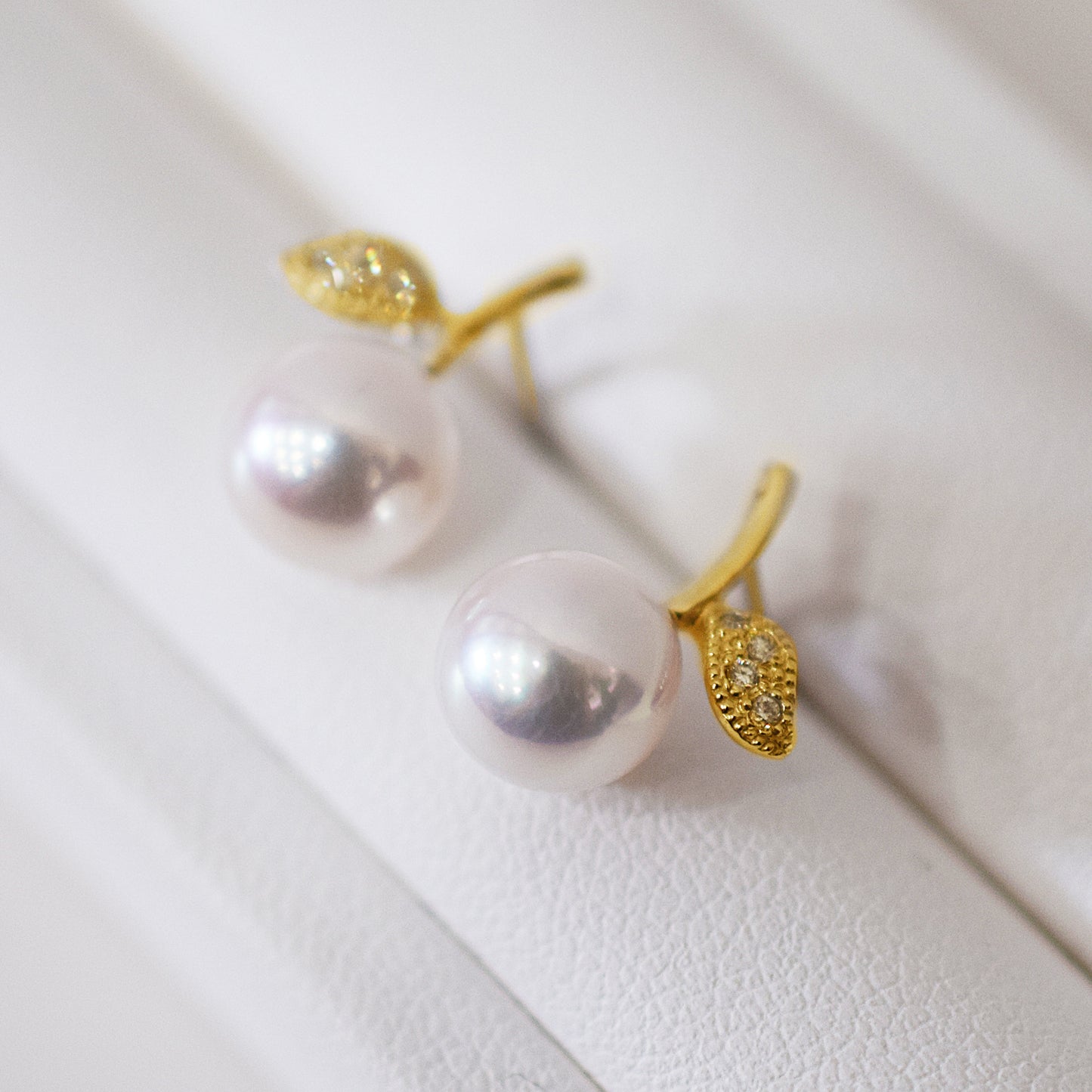 【K18YG / K18WG】Hanadama rank Whitepink 7.5mm - 8.5mm Earring Diamond 0.02ct Seawater Real Akoya Pearl Japan anniversary Earring Japanese Wedding Jewelry reenspearl