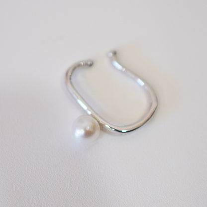 【SV】Hanadama rank White pink 5.5mm - 8mm akoya pearl Ear Cuff Seawater Japan Japanese 真珠 あこや
