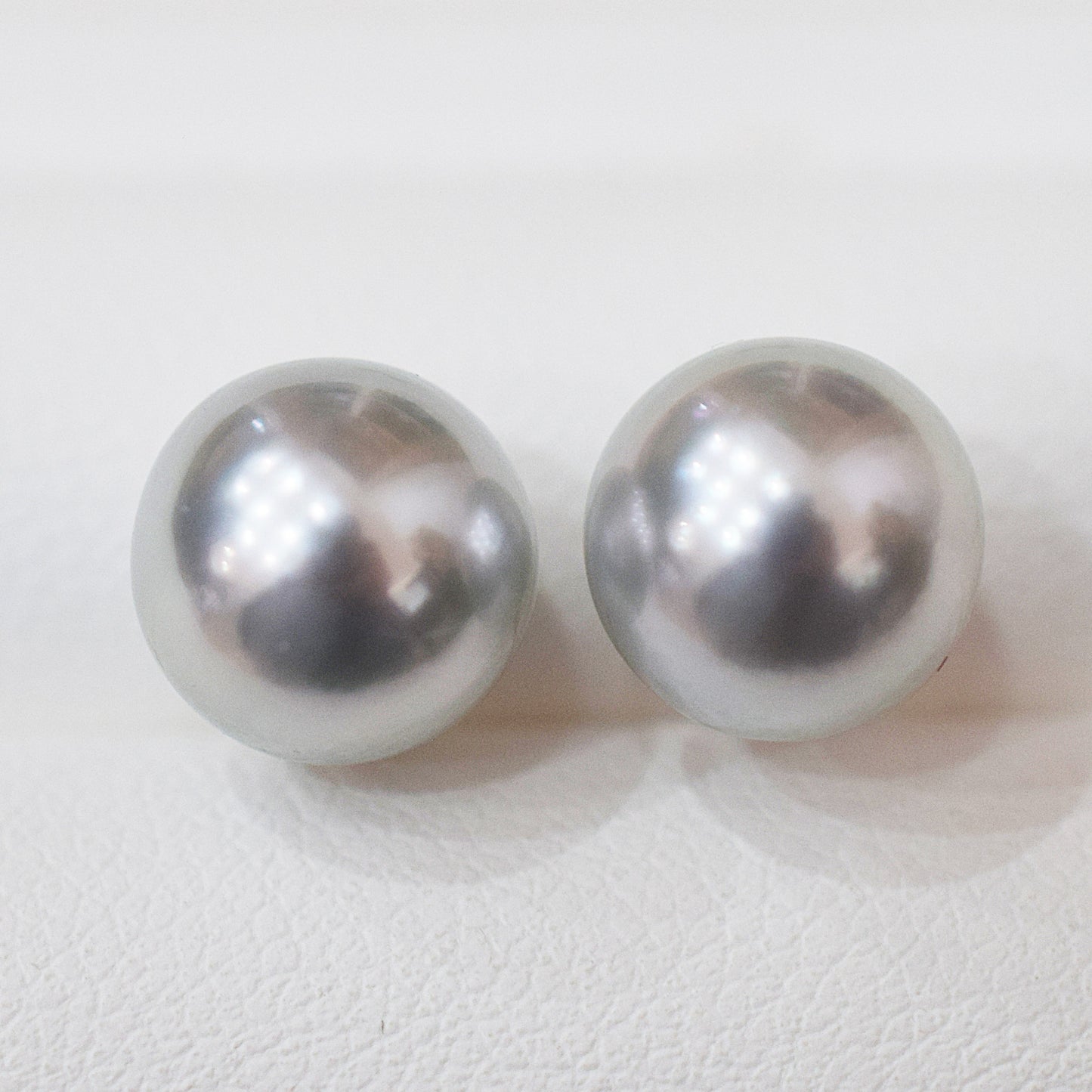 <SALE> Limited to actual item Natural color silver 9mm - 9.5mm Seawater Akoya Pearl Stud Earring 14K Japan Japanese Seawater reenspearl あこや 日本