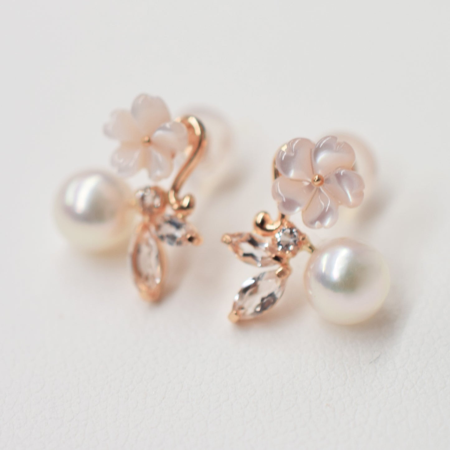 Hanadama rank Whitepink 5.5mm - 6mm Earrings K18PG Semi-precious stone Sea water Real Akoya Pearl Japan Japanese Seawater Akoyapearl birthday あこや 真珠