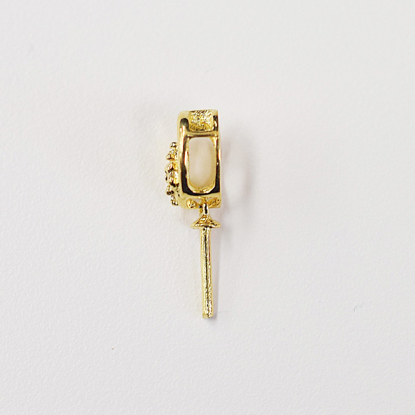 Only metal fittings 0.03ct K18YG Diamond Pendant top SIK00041