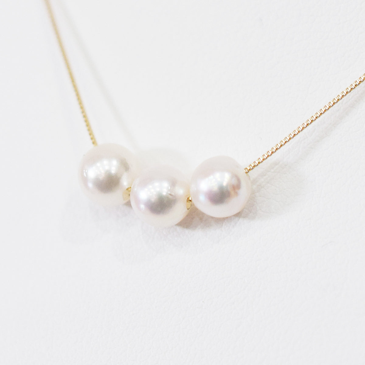 【K10 / K18】Rare White pink 5.5mm - 6.5mm Seawater Real 3pc Akoya Pearl necklace AkoyaPearl Japan あこや 真珠
