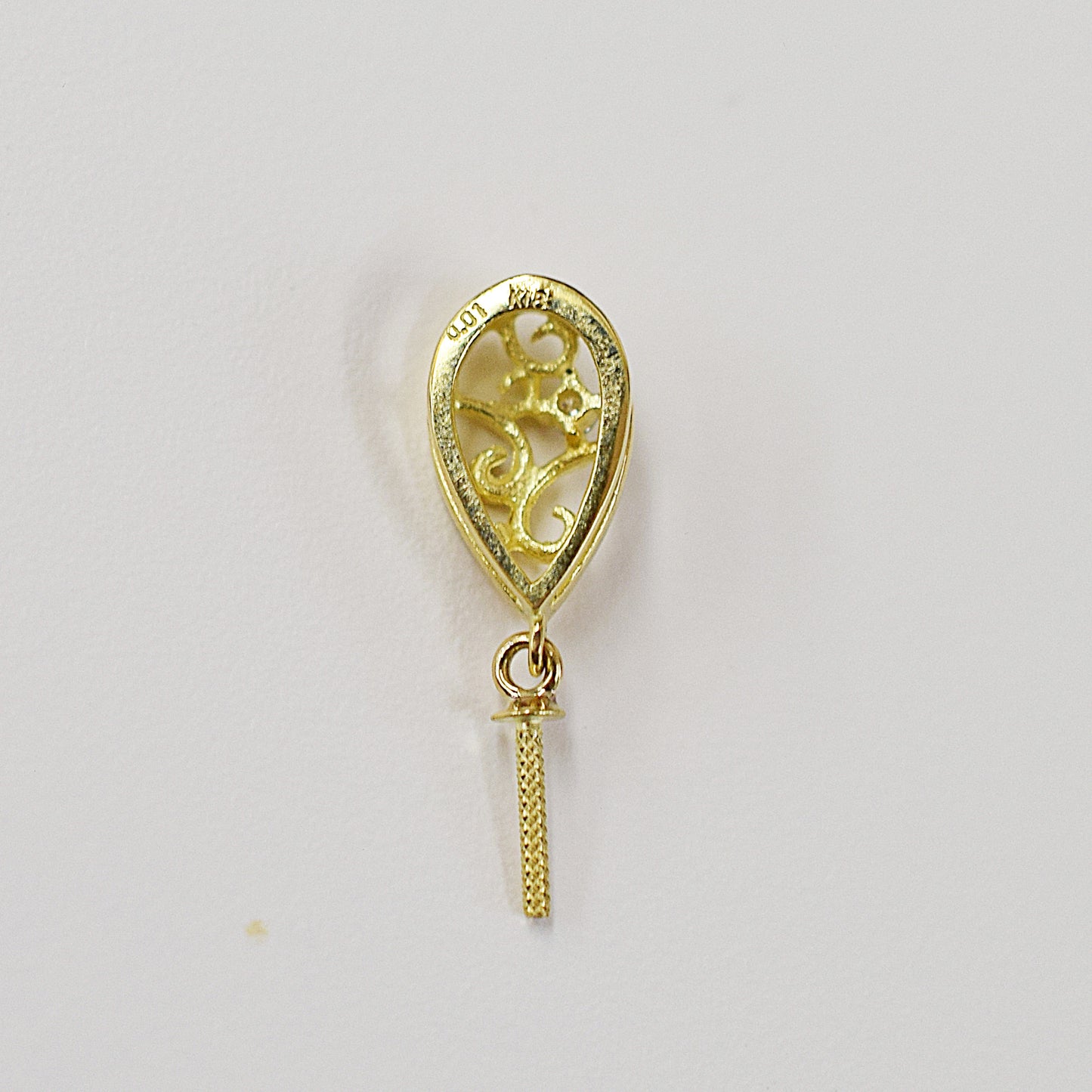 Only metal fittings 0.01ct K18YG Diamond Pendant top RP00031
