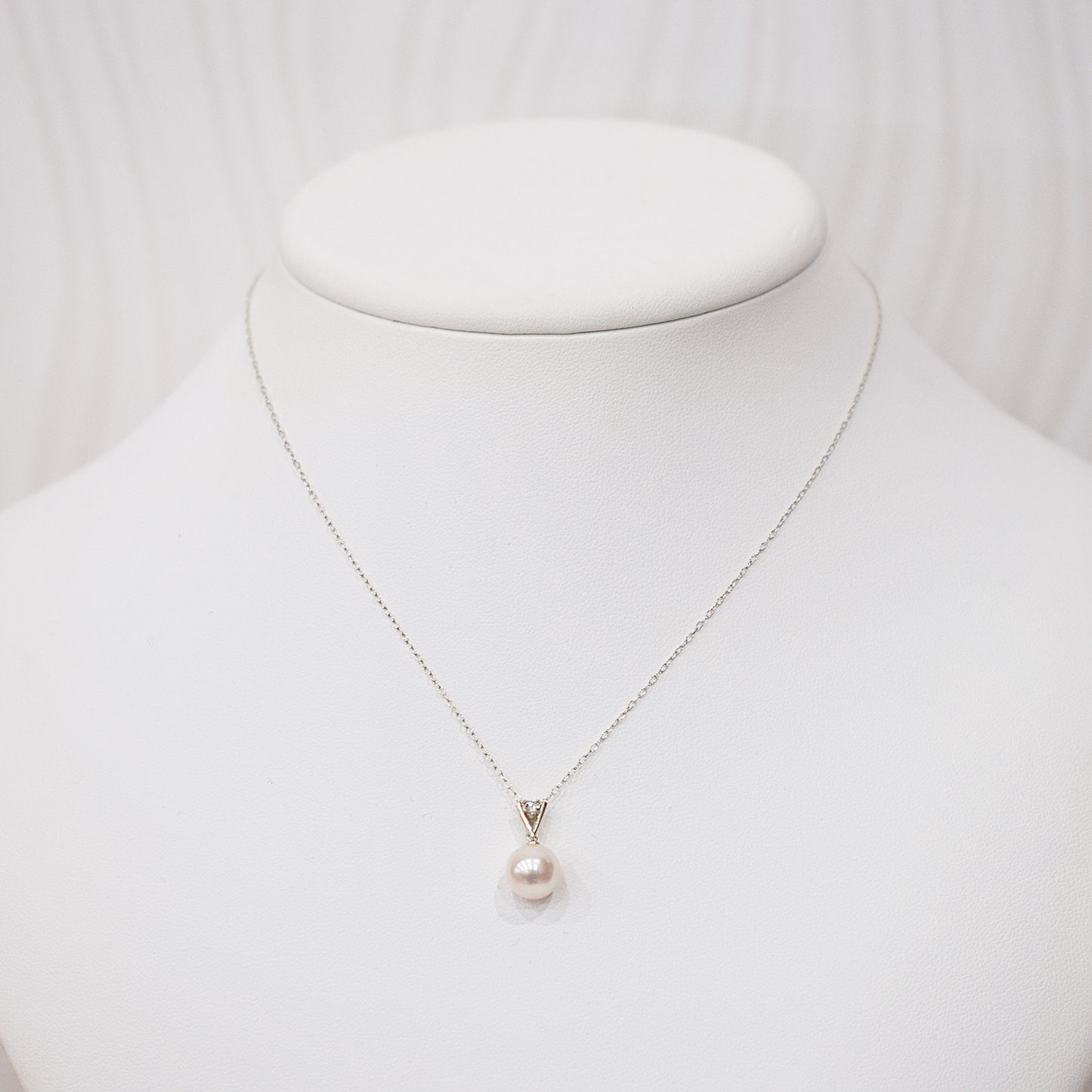 【K18YG / K18WG】Hanadama rank White pink 8mm - 9.5mm Diamond pendant necklace Akoya Pearl Real Japan Seawater pearl