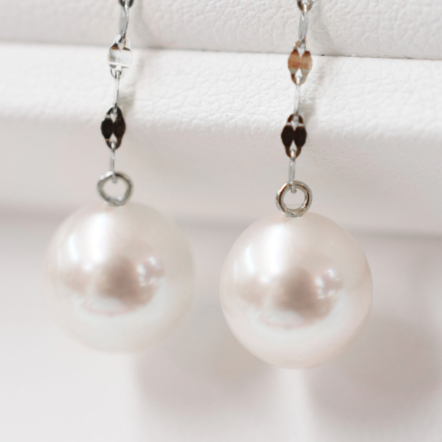【K18YG / K14WG】Hanadama rank 7.5mm - 9.5mm White pink Diamond 0.02ct Earring Real Akoya Pearl Japan Akoyapearl American あこや 真珠 日本