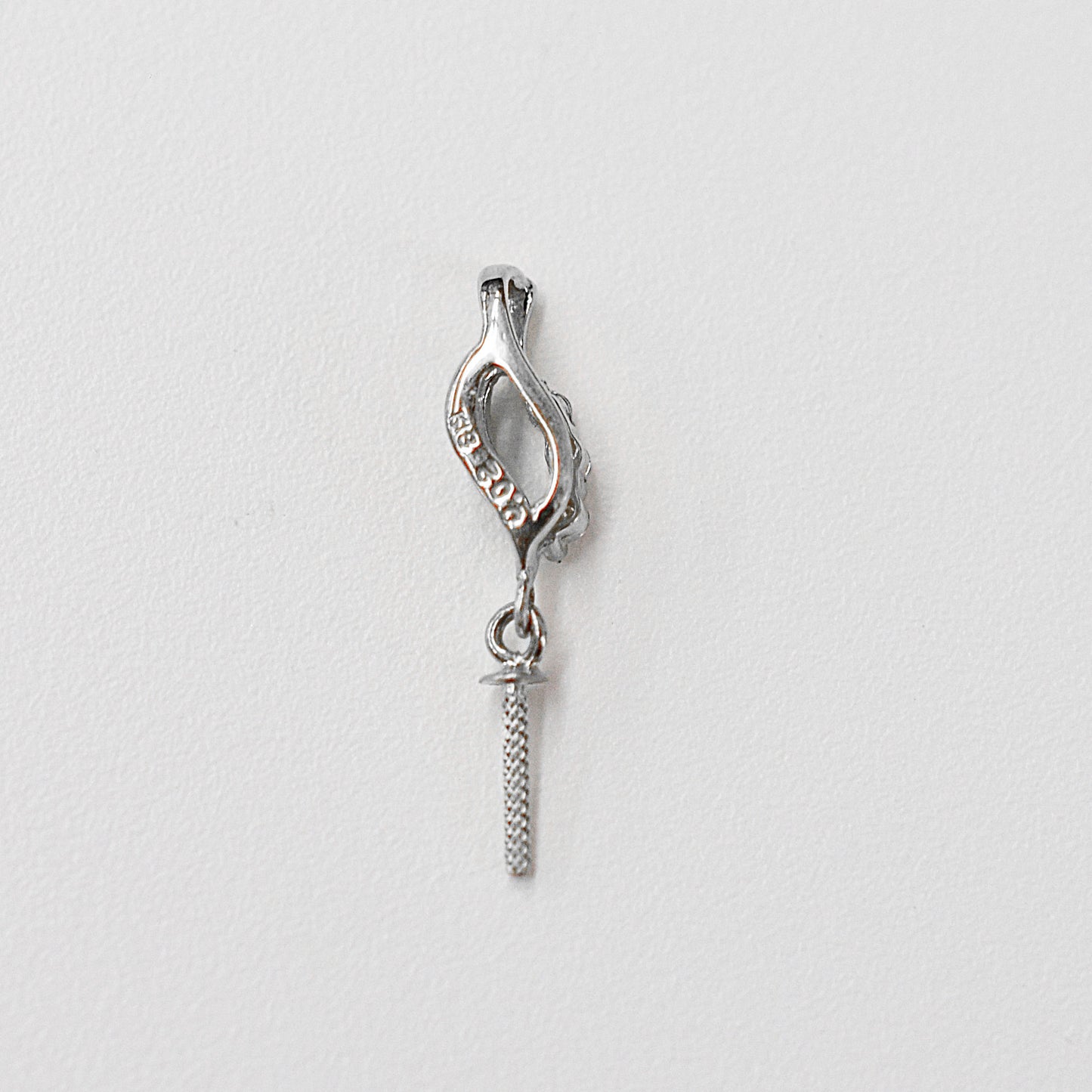 Only metal fittings 0.02ct K18WG Diamond Pendant top SIK00031