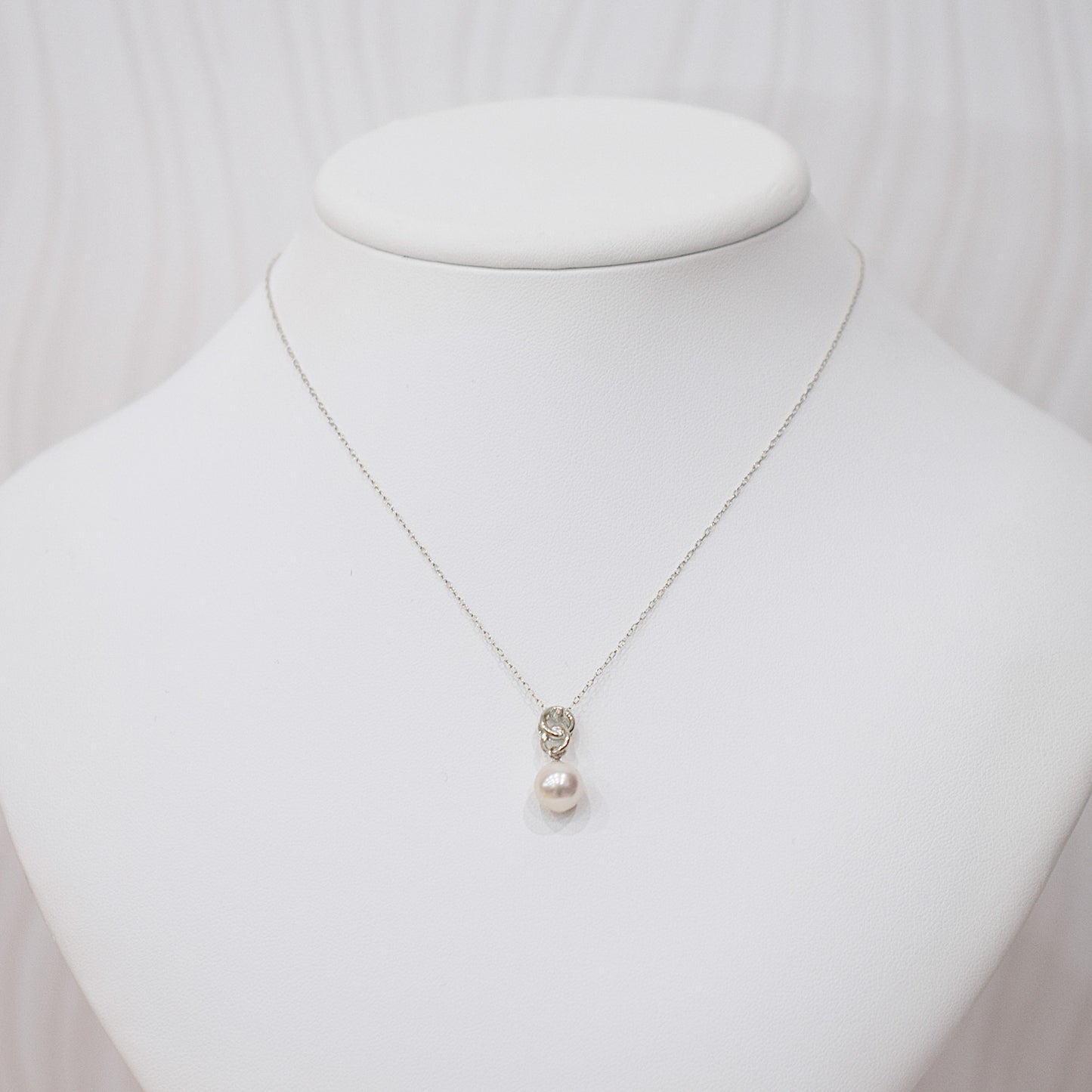 【K18YG / K18WG】Hanadama rank White pink 8mm - 9.5mm Diamond pendant necklace Akoya Pearl Real Japan Seawater pearl