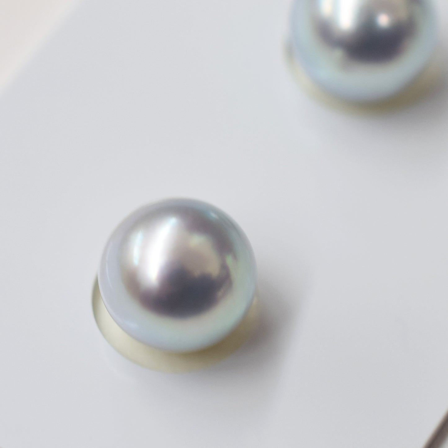AAA rank Madamaclass bule 9mm - 9.5 mm Natural 1pair 2pc Akoya Pearl studs Earring Japan Japanese Seawater birthday reenspearl Celebrations