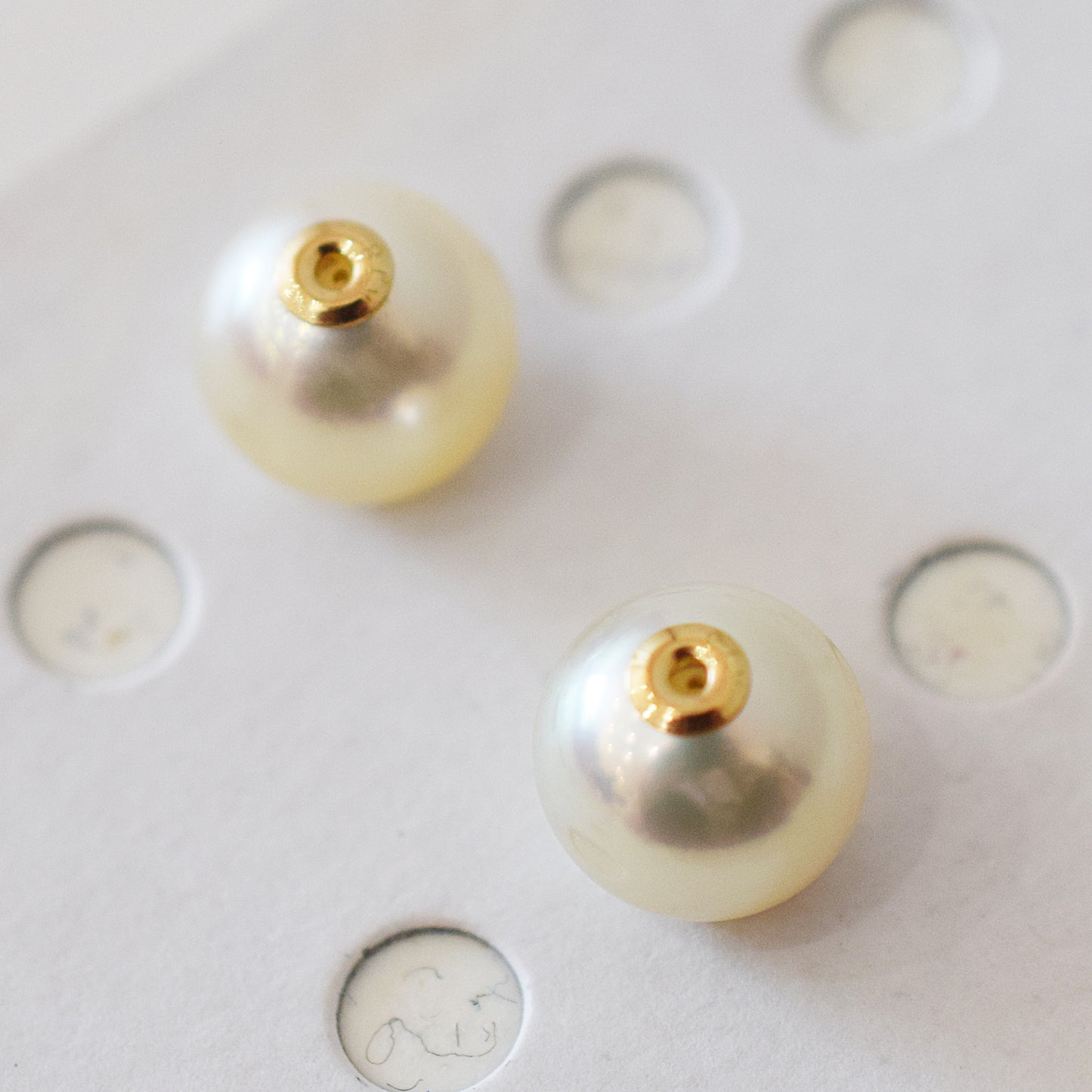 <SALE> Limited to actual item 9mm - 9.5mm Natural color Sea Real Akoya Pearl Earring back Only K18 Japanese akoyapearl reenspearl 日本 天草 真珠 あこや