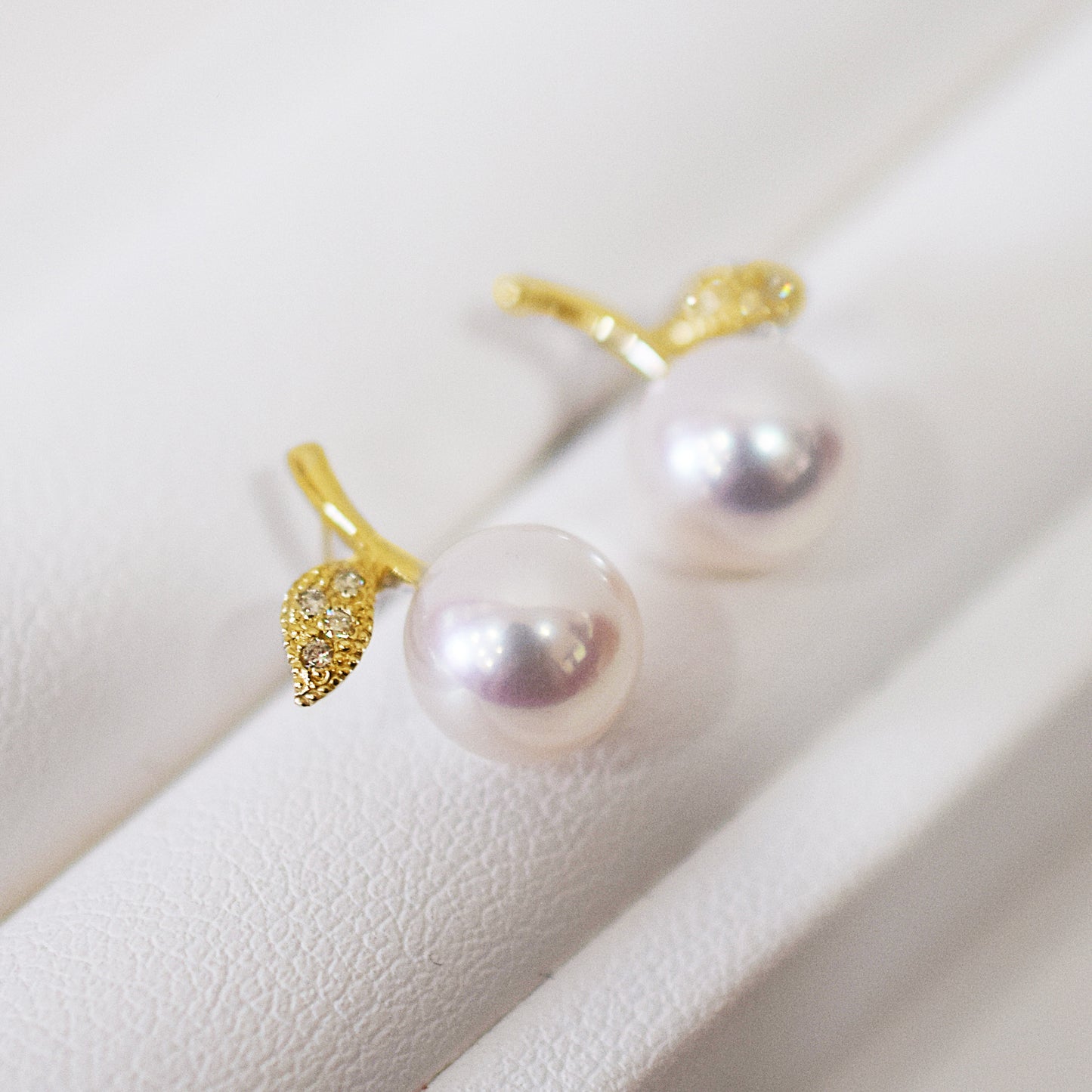 【K18YG / K18WG】Hanadama rank Whitepink 7.5mm - 8.5mm Earring Diamond 0.02ct Seawater Real Akoya Pearl Japan anniversary Earring Japanese Wedding Jewelry reenspearl