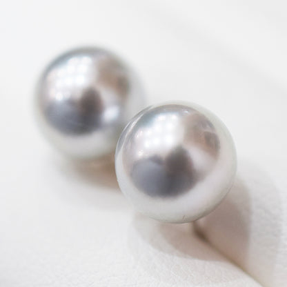 <SALE> Limited to actual item Natural color silver 9mm - 9.5mm Seawater Akoya Pearl Stud Earring 14K Japan Japanese Seawater reenspearl あこや 日本