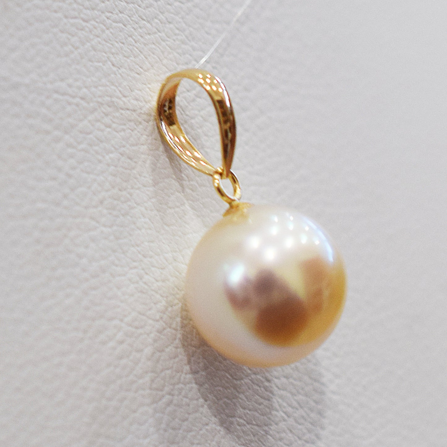 <SALE> Limited to actual item 9.7mm Only penrant top Natural color Seawater Real Japanese akoya Pearl 18K Japan birthday あこや 真珠