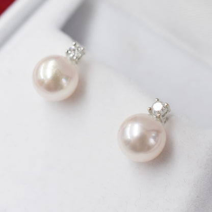 【K18YG / K18WG】Hanadama rank 7.5mm - 8.5mm White pink Diamond 0.05ct Earrings Real Akoya Pearl Japan Akoyapearl あこや 真珠 日本